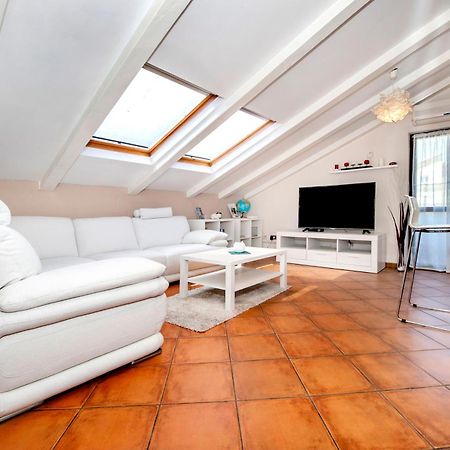 Apartment Camelia Ровинь Экстерьер фото
